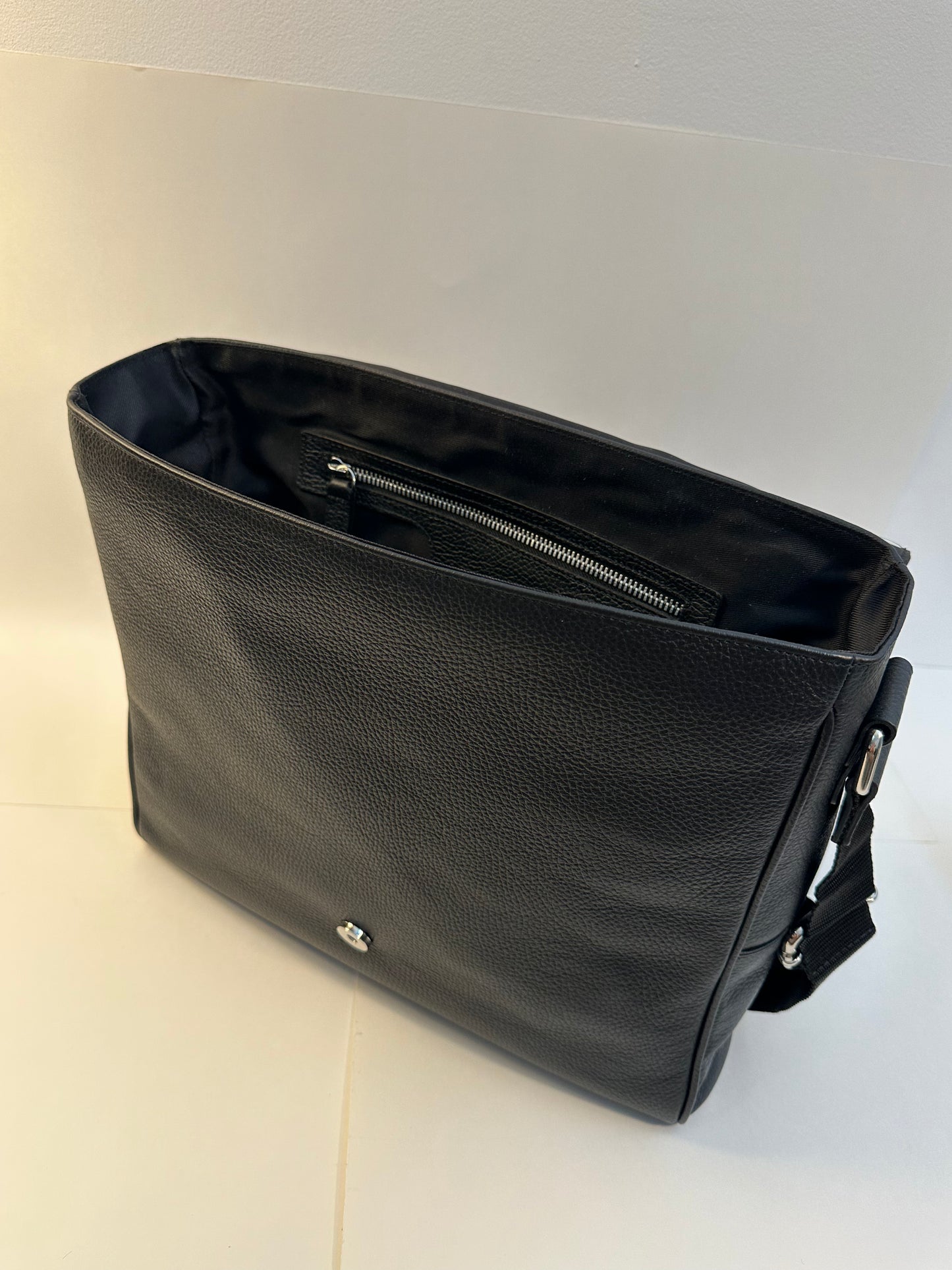 Messenger Bag